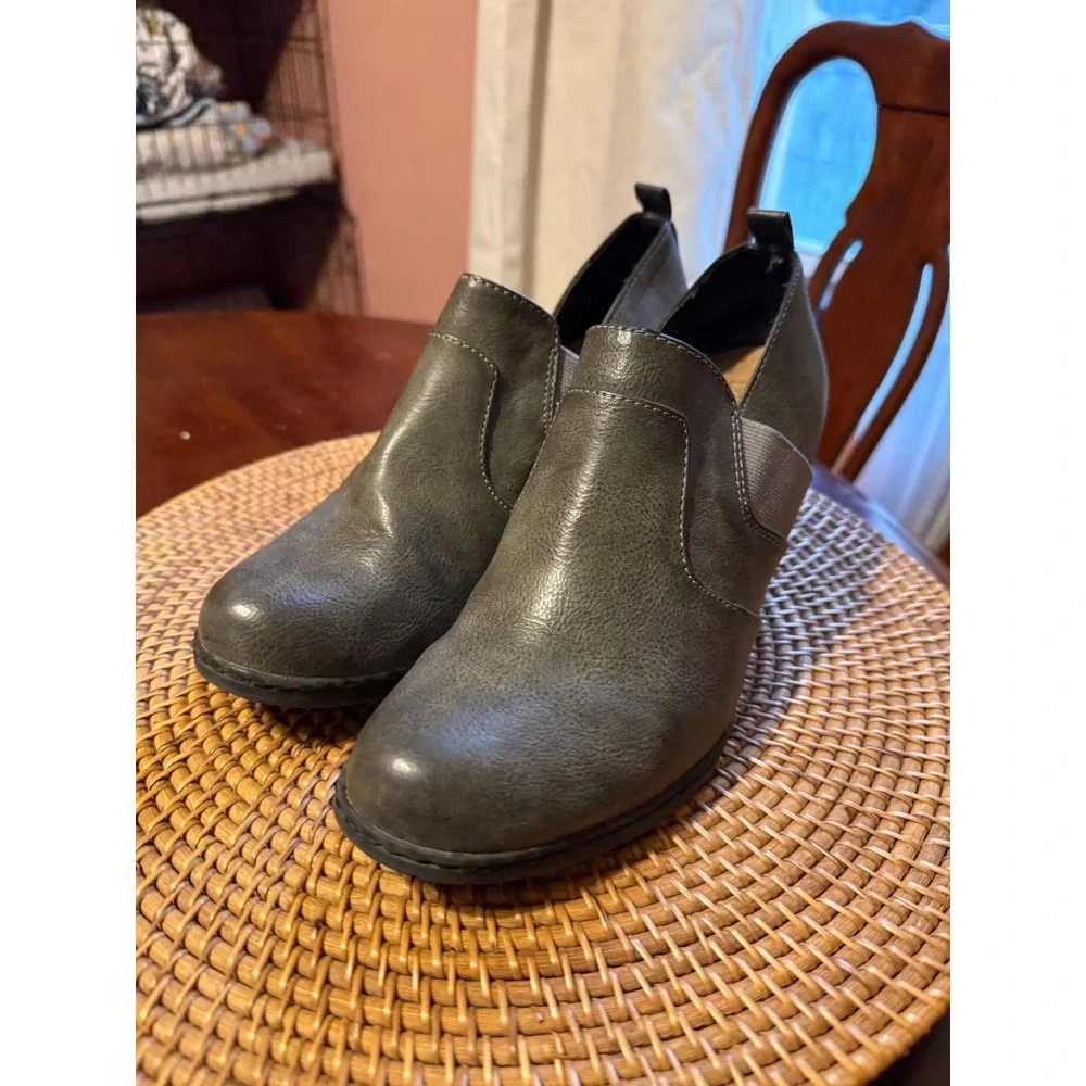 Croft & Barrow Ortholite Olive Green Wedge Ankle Boots Womens 8 Round Toe Bootie